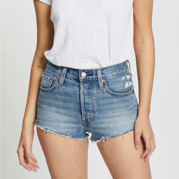 Levi’s Micro Jean Shorts High Waisted Medium Wash
501’s - Picture 7 of 7